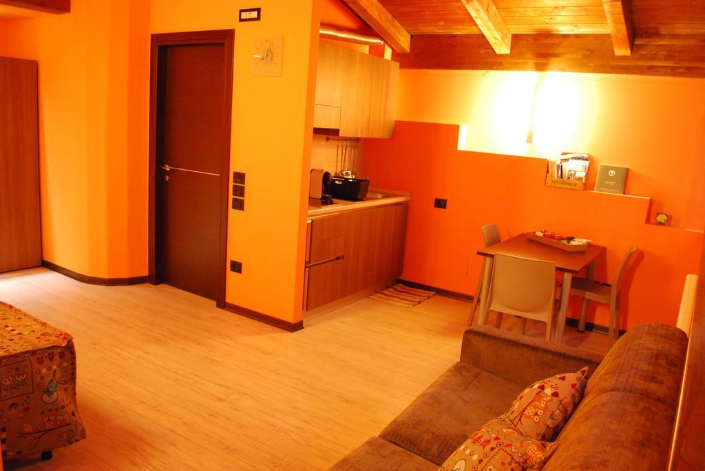 Agriturismo Il Frutto Permesso Bibiana Habitación foto